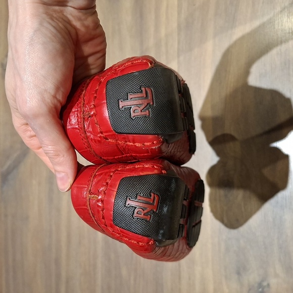 Lauren Ralph Lauren Red Croc "Carley" Loafers w/ Gold Logo Medallion (US 8) - Picture 5 of 9